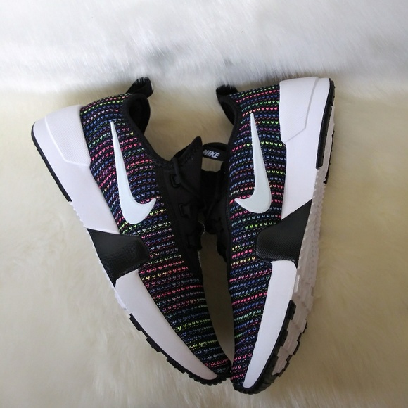 Nike Ashin Womens Sneakers - Picture 6 of 7